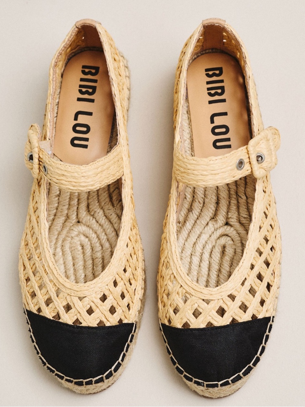 NWT Bibi Lou Natural Woven Mary Jane Espadrille with Black Cap Toe